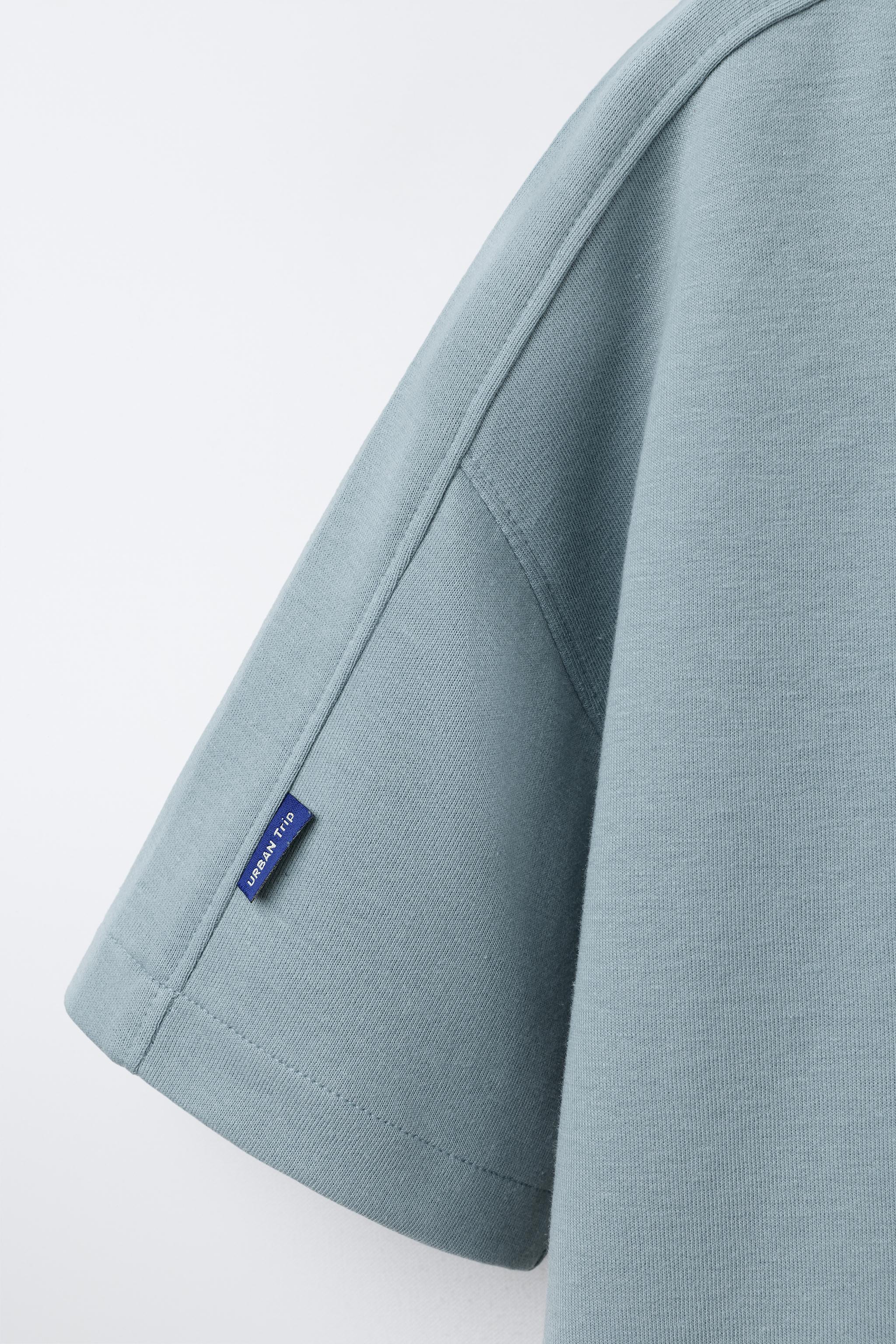 INTERLOCK T-SHIRT AND BERMUDA SET